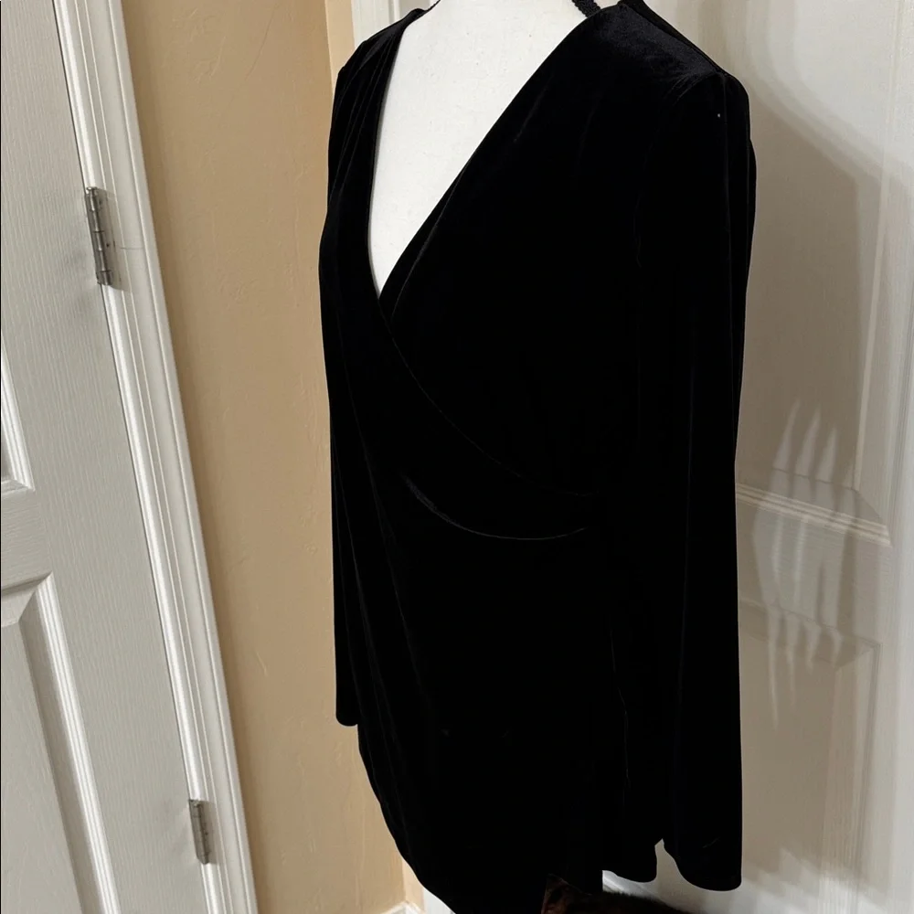 Elegant Black Wrap Top - Picture 2 of 5